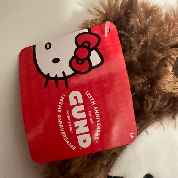 Hello Kitty x Gund Special Edition Zippered Pouch - Picture 6 of 7